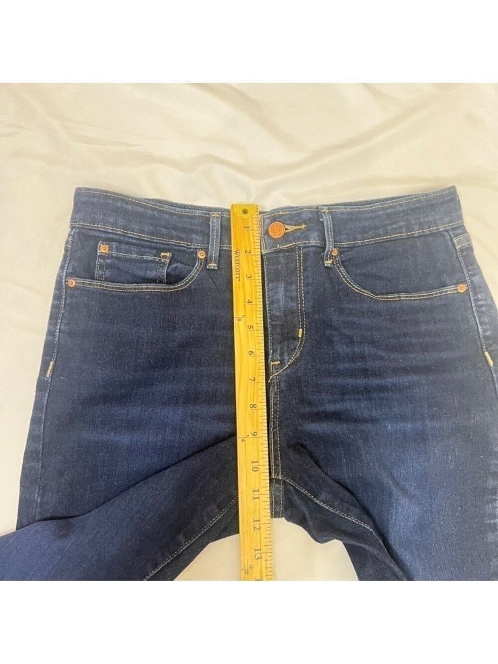 Levi's Blue Women's Jeans Sz 10 Mid-Rise Bootcut Denim 30W 32L - Picture 8 of 15